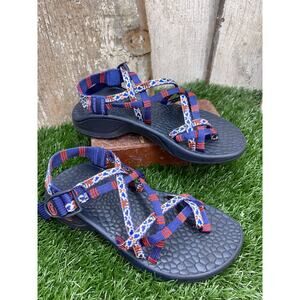 CHACO Ecotread Red White Blue USA Patriotic Women's 6 Sandals